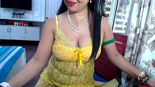 Snapshot of yourradhika chatting on 06-18-26, 09:14 yourradhika online show from 06-18-26, 09:14