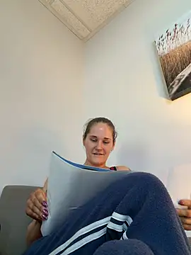 lolabunny9 online show from 02-13-26, 03:45