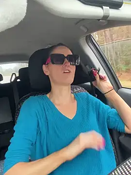 lolabunny9 online show from 02-13-25, 07:21