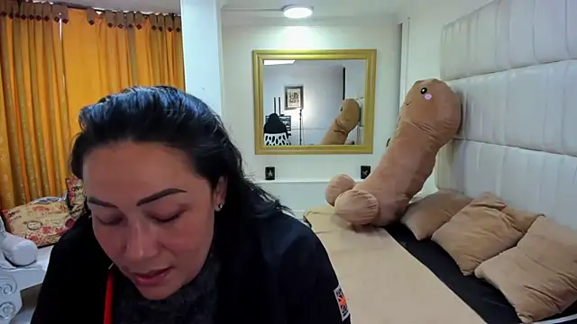 Snapshot of gaby_trent chatting on 10-16-25, 01:52 gaby trent online show from 10-16-25, 01:52