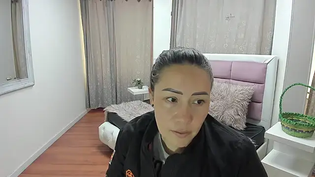 gaby trent online show from 06-18-26, 04:12