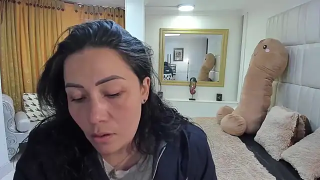 gaby trent online show from 11-06-25, 02:54