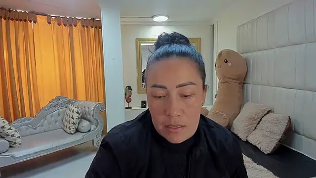 gaby trent online show from 02-05-26, 01:07