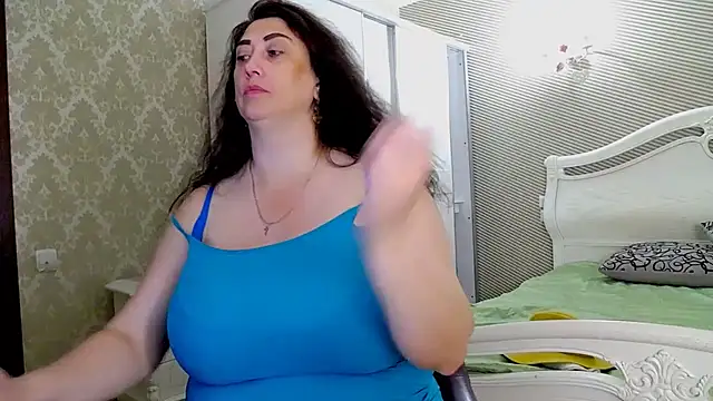 Snapshot of Evelyn_Shy chatting on 07-24-26, 08:21 Evelyn Shy online show from 07-24-26, 08:21