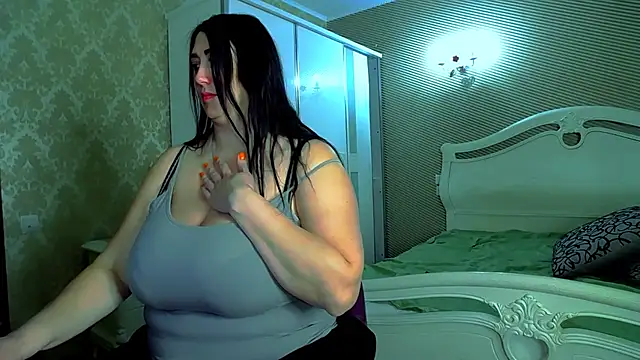 Evelyn Shy online show from 03-18-25, 07:22