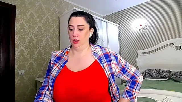 Evelyn Shy online show from 02-12-26, 09:53