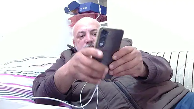 Snapshot of husoizmir chatting on 05-07-26, 01:36 husoizmir online show from 05-07-26, 01:36