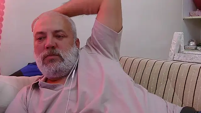 Snapshot of husoizmir chatting on 06-03-26, 09:54 husoizmir online show from 06-03-26, 09:54