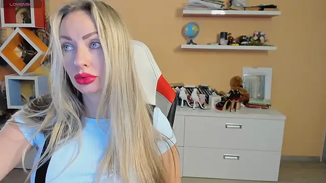 Veola new online show from 03-11-25, 03:25