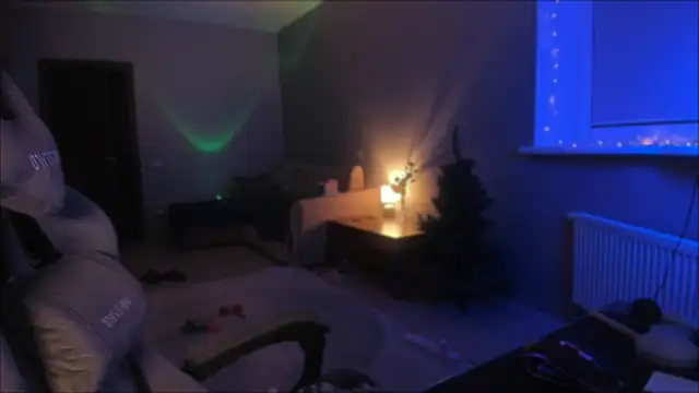 Snapshot of Rachel_Ro chatting on 12-18-24, 02:10 Rachel Ro online show from 12-18-24, 02:10