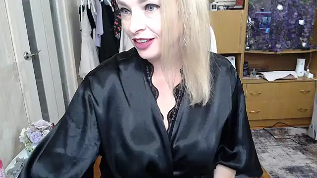 Snapshot of Mika_Passion chatting on 09-23-25, 08:54 Mika Passion online show from 09-23-25, 08:54