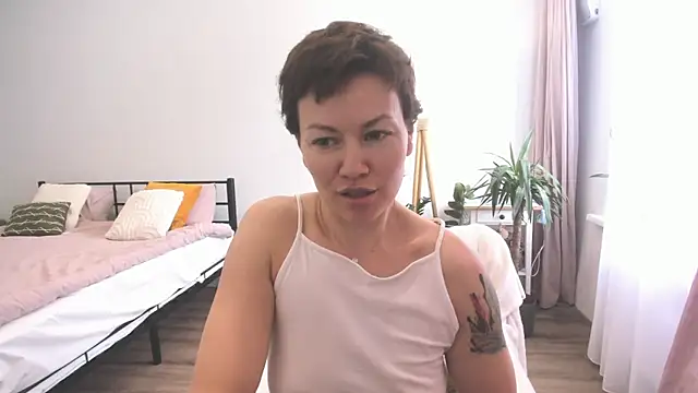 Snapshot of Alexisweet chatting on 05-11-26, 04:14 Alexisweet online show from 05-11-26, 04:14
