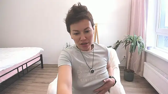 Snapshot of Alexisweet chatting on 05-22-26, 05:05 Alexisweet online show from 05-22-26, 05:05