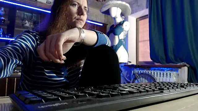 Snapshot of pa1e_pr1ncess chatting on 05-05-26, 06:38 pa1e pr1ncess online show from 05-05-26, 06:38