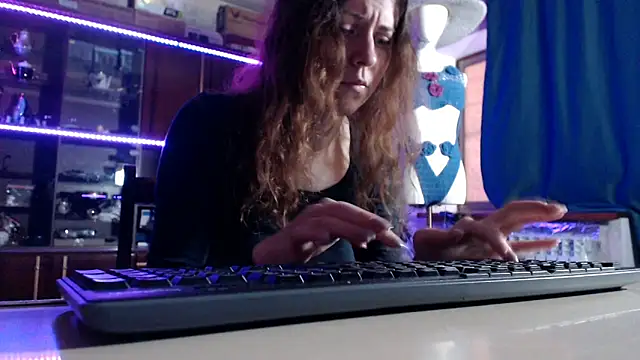 Snapshot of pa1e_pr1ncess chatting on 05-10-26, 07:23 pa1e pr1ncess online show from 05-10-26, 07:23