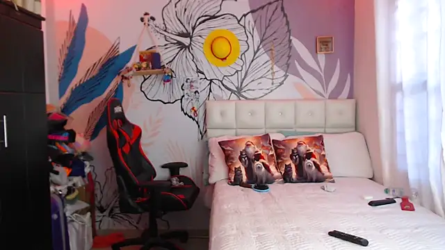 LinzyBaner online show from 12-24-24, 09:44