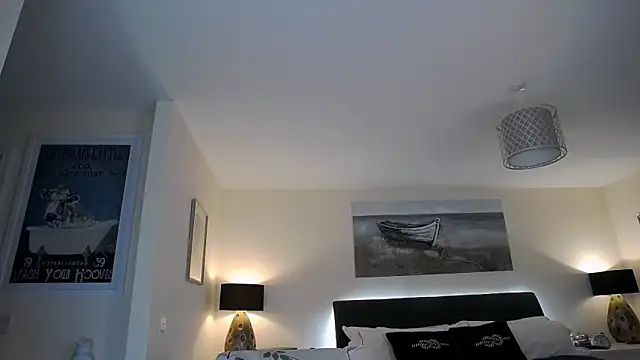 Snapshot of AlbanyWhite chatting on 02-09-26, 06:11 AlbanyWhite online show from 02-09-26, 06:11