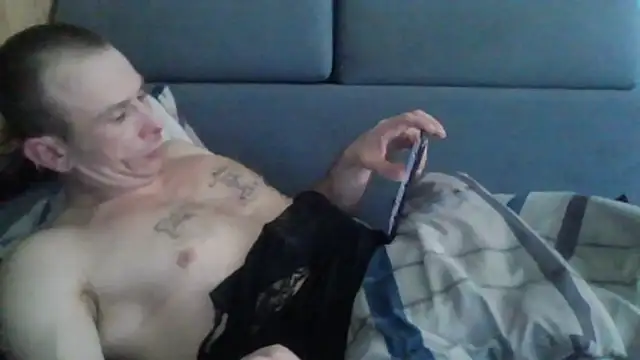 Snapshot of chceciedalsiebie chatting on 04-19-26, 12:28 chceciedalsiebie online show from 04-19-26, 12:28