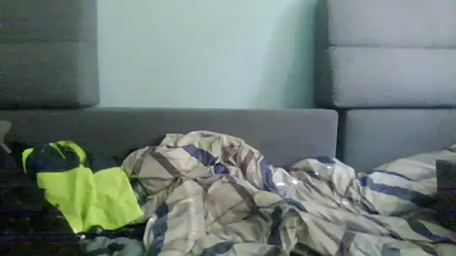 Snapshot of chceciedalsiebie chatting on 04-28-26, 02:32 chceciedalsiebie online show from 04-28-26, 02:32