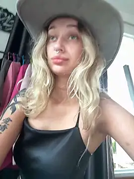 MonicaMilz online show from 12-21-24, 10:39