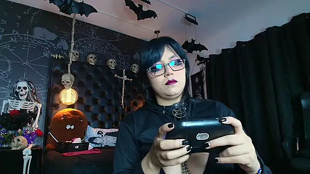 AlexHoe  online show from 11-30-25, 06:41