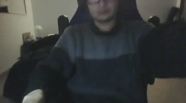 Snapshot of GEKO0 chatting on 01-12-25, 06:28 GEKO0 online show from 01-12-25, 06:28