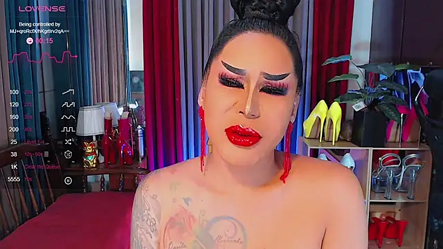 Snapshot of bubblebuttkate chatting on 11-17-25, 03:32 bubblebuttkate online show from 11-17-25, 03:32