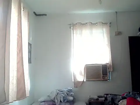 Snapshot of bigcockkyla chatting on 02-14-26, 11:27 bigcockkyla online show from 02-14-26, 11:27