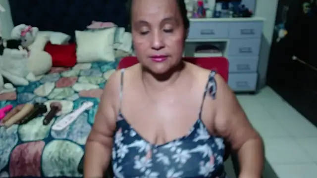 pervert mommy  online show from 11-01-25, 12:21