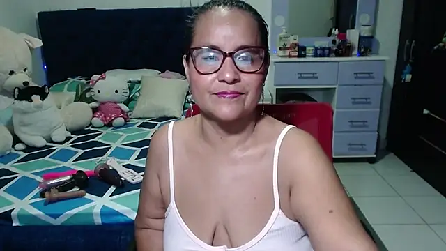 pervert mommy  online show from 12-19-25, 09:55