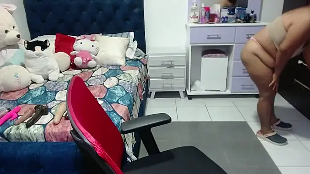 pervert mommy  online show from 10-25-25, 10:25