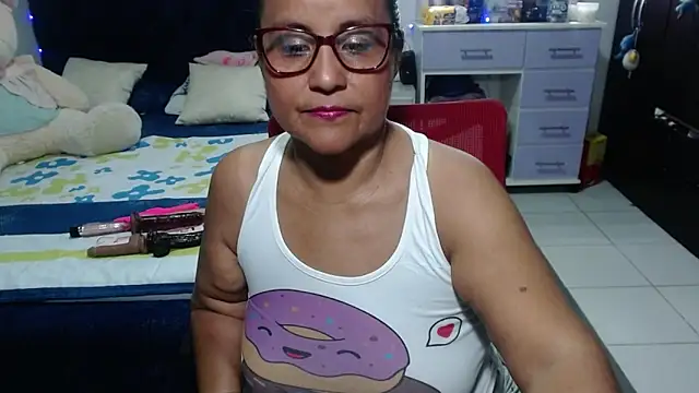 pervert mommy  online show from 03-05-26, 09:28