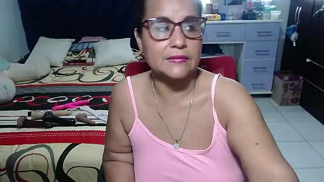 pervert mommy  online show from 03-28-26, 11:00