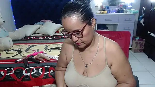 pervert mommy  online show from 03-26-26, 09:51