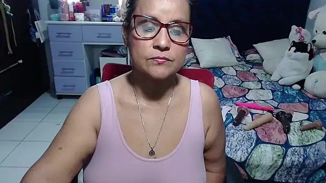pervert mommy  online show from 06-05-26, 10:21