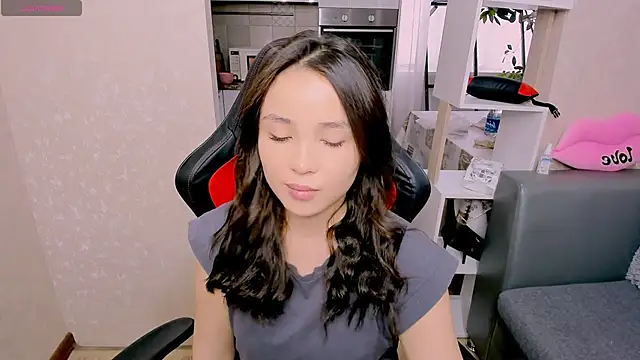 AyaMoon online show from 10-13-25, 04:58