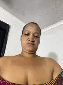XHotJuicyBootyXX online show from 05-06-26, 09:13