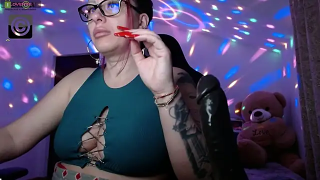 SonyaDevon online show from 04-18-26, 02:58