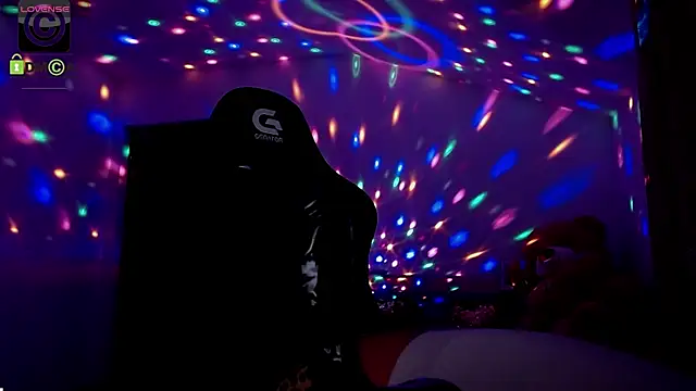 SonyaDevon online show from 01-07-26, 04:17