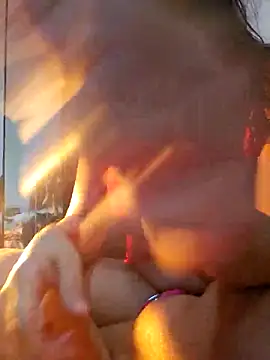 LAURAFOCOSA online show from 11-19-25, 11:05