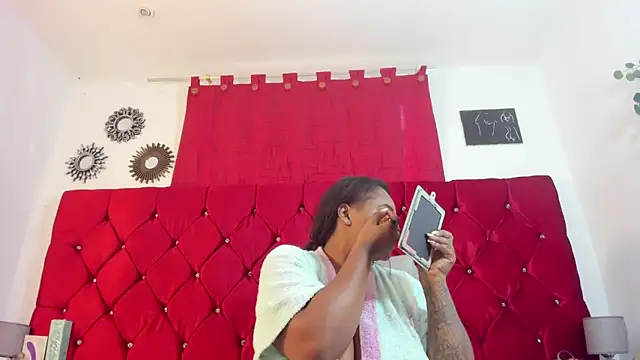 Snapshot of harleyevaans chatting on 03-13-25, 12:13 harleyevaans online show from 03-13-25, 12:13