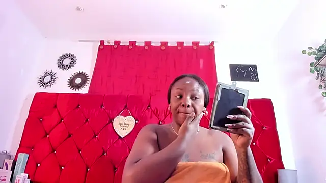 Snapshot of harleyevaans chatting on 10-07-25, 12:28 harleyevaans online show from 10-07-25, 12:28