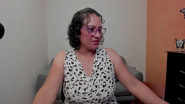 scarlet wet online show from 06-19-26, 11:42