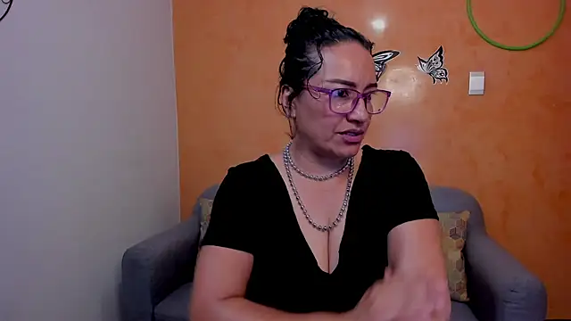 scarlet wet online show from 04-10-26, 09:44