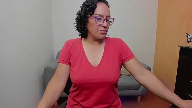 Snapshot of scarlet_wet chatting on 06-02-26, 11:16 scarlet wet online show from 06-02-26, 11:16