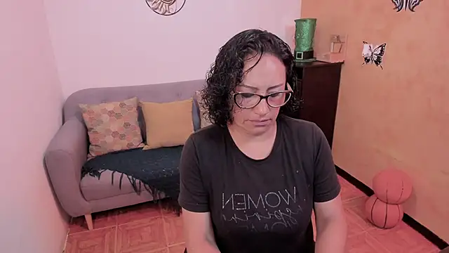 scarlet wet online show from 12-02-25, 05:36