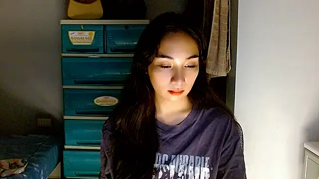 Snapshot of SweetLilly_18 chatting on 08-01-26, 02:20 SweetLilly 18 online show from 08-01-26, 02:20