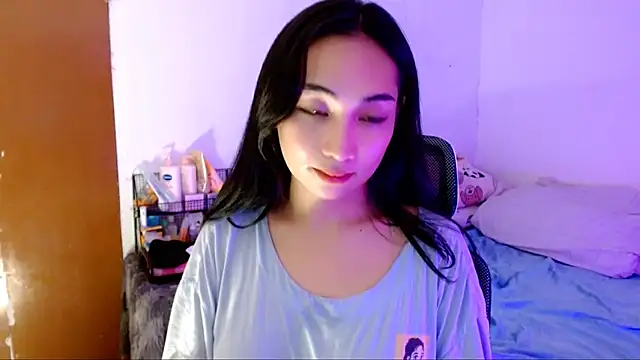 SweetLilly 18 online show from 10-20-25, 02:13