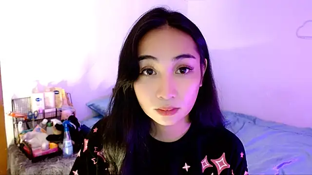 SweetLilly 18 online show from 11-11-25, 02:50