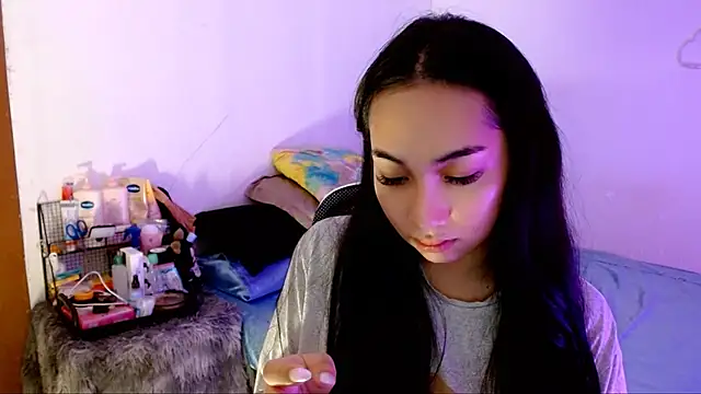 SweetLilly 18 online show from 11-08-25, 02:04